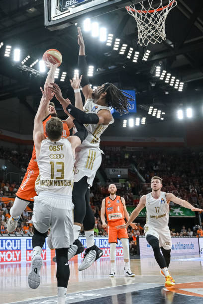 成了各国足 成了各国足